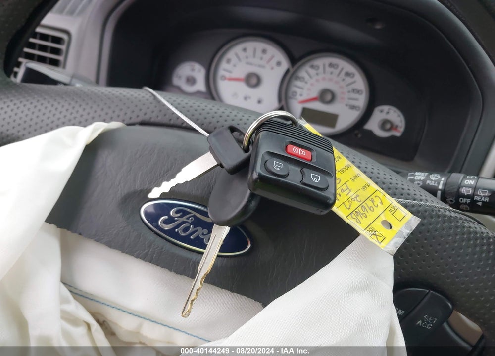 2007 FORD ESCAPE XLT/XLT SPORT VIN: 1FMCU93117KB87317