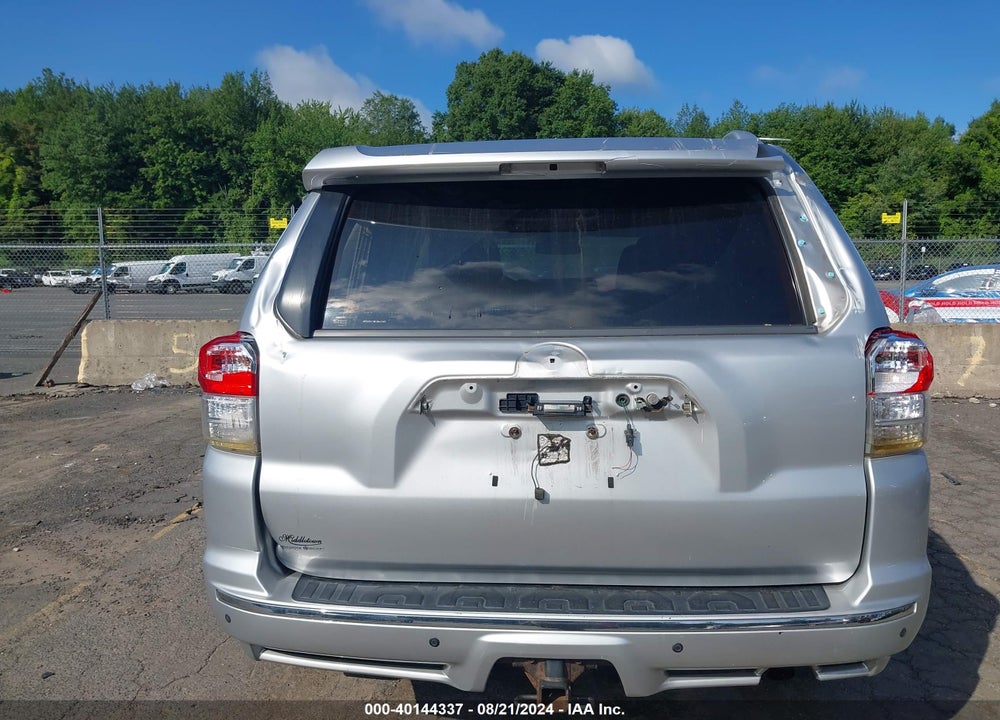2011 TOYOTA 4RUNNER SR5 V6 VIN: JTEBU5JR0B5040975