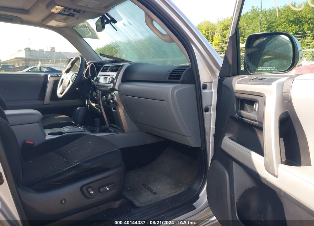 2011 TOYOTA 4RUNNER SR5 V6 VIN: JTEBU5JR0B5040975