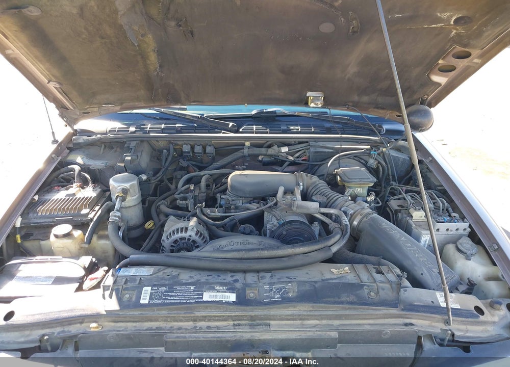 1996 CHEVROLET BLAZER VIN: 1GNDT13WXT2242566