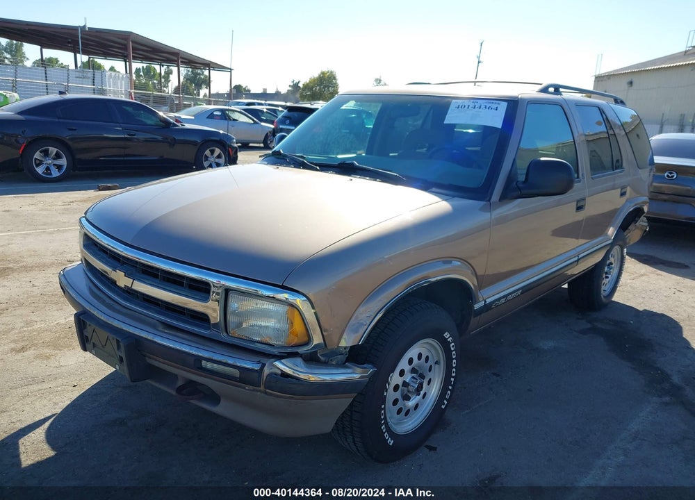 1996 CHEVROLET BLAZER VIN: 1GNDT13WXT2242566