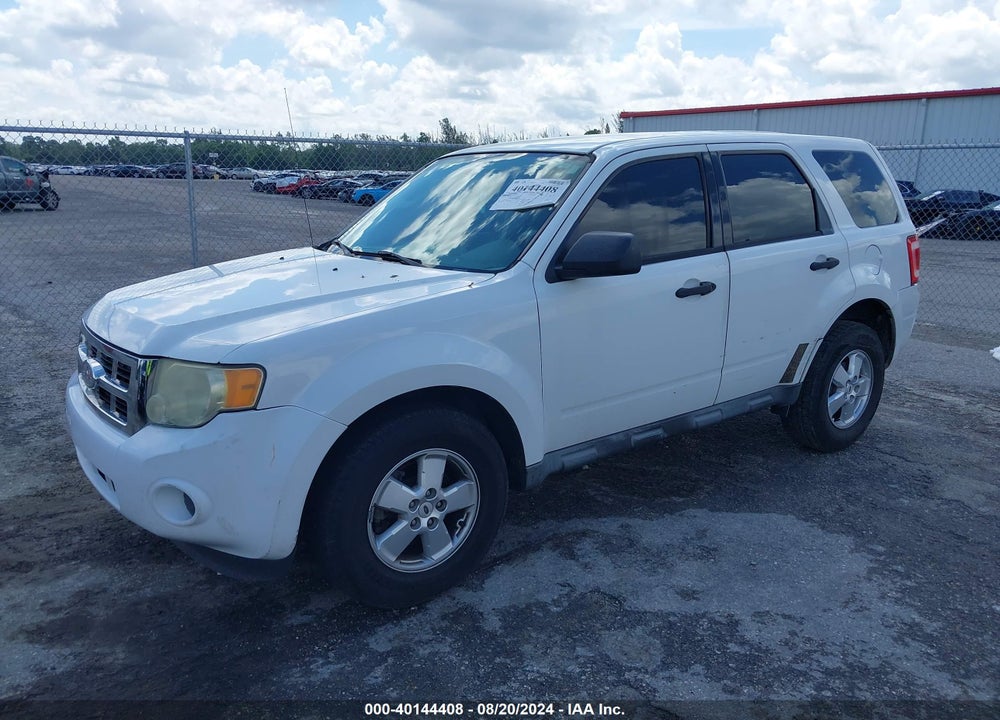 2010 FORD ESCAPE XLS VIN: 1FMCU0C73AKB03554