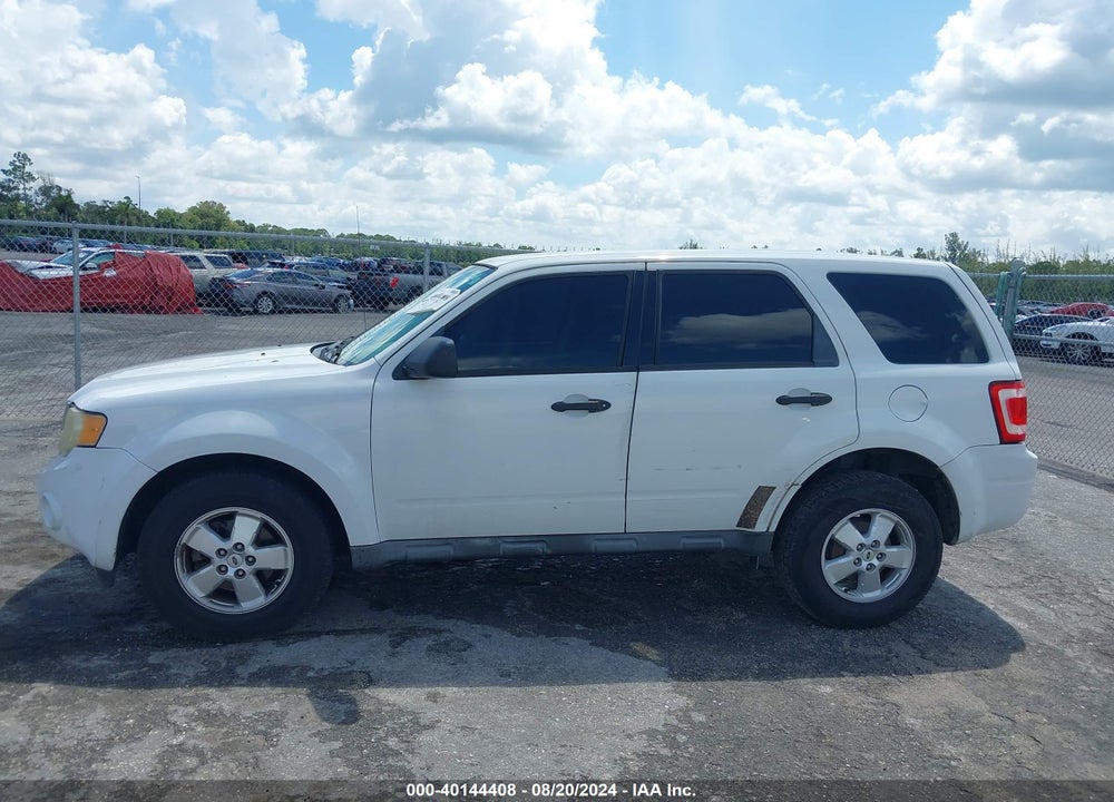 2010 FORD ESCAPE XLS VIN: 1FMCU0C73AKB03554