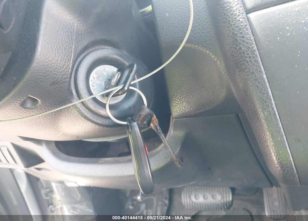 2009 NISSAN VERSA 1.8S VIN: 3N1BC13E59L380839