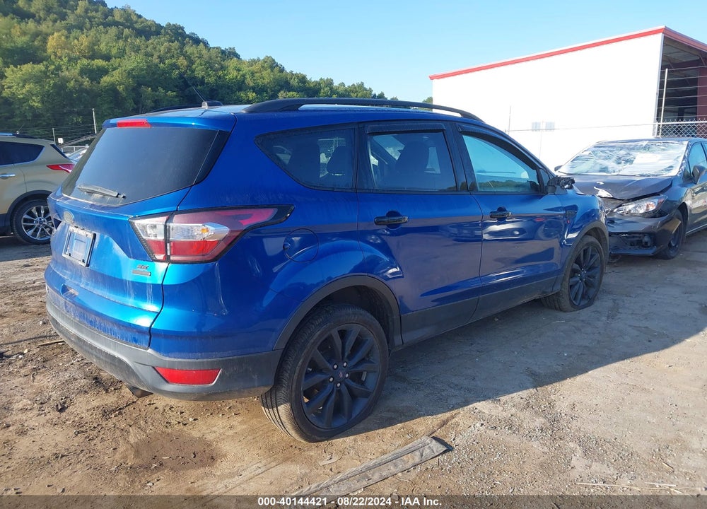 2018 FORD ESCAPE SE VIN: 1FMCU9GD8JUC01455