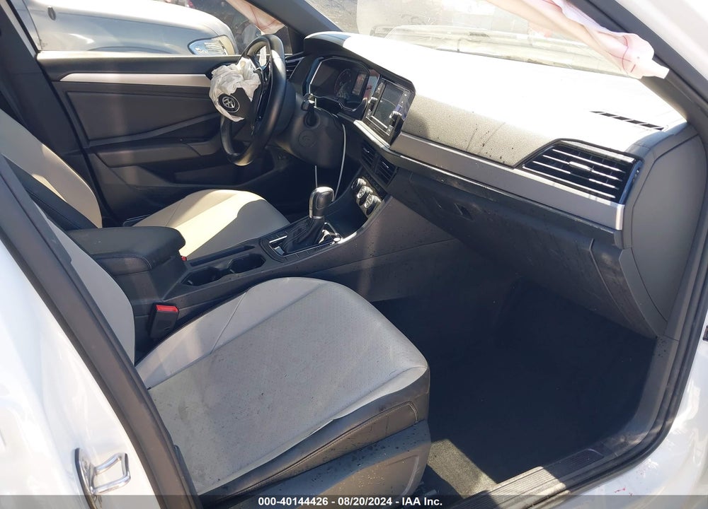 2019 VOLKSWAGEN JETTA 1.4T R-LINE/1.4T S/1.4T SE VIN: 3VWC57BU5KM090895