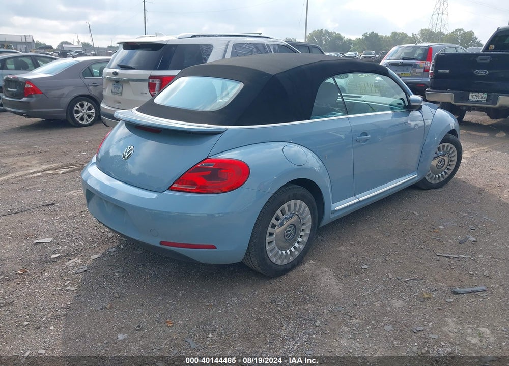2013 VOLKSWAGEN BEETLE 2.5L VIN: 3VW5X7AT0DM826365