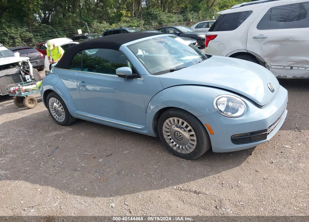 2013 VOLKSWAGEN BEETLE 2.5L VIN: 3VW5X7AT0DM826365