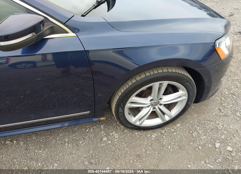 2013 VOLKSWAGEN PASSAT VIN: 1VWCN7A30DC018080