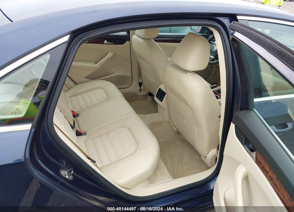 2013 VOLKSWAGEN PASSAT VIN: 1VWCN7A30DC018080