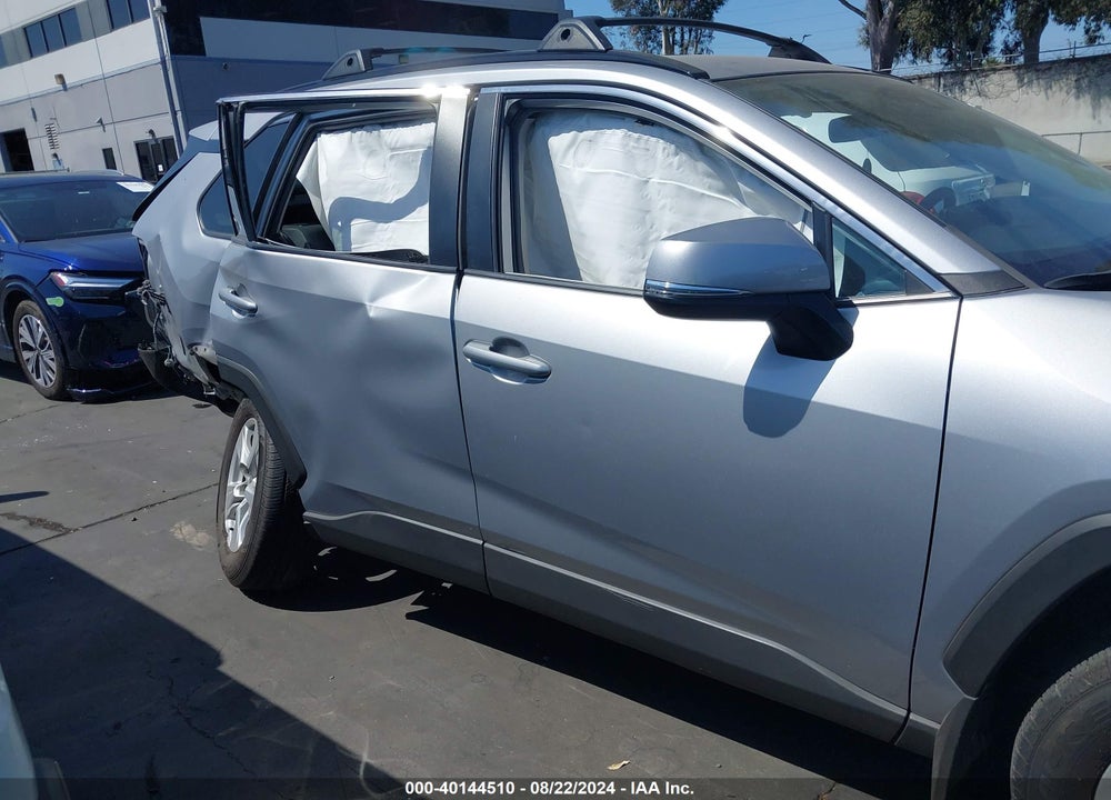 2021 TOYOTA RAV4 XLE VIN: 2T3P1RFV9MC227791