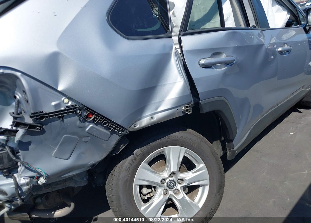 2021 TOYOTA RAV4 XLE VIN: 2T3P1RFV9MC227791