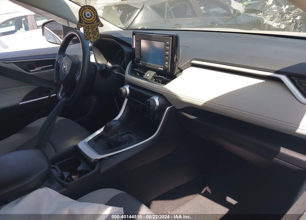 2021 TOYOTA RAV4 XLE VIN: 2T3P1RFV9MC227791