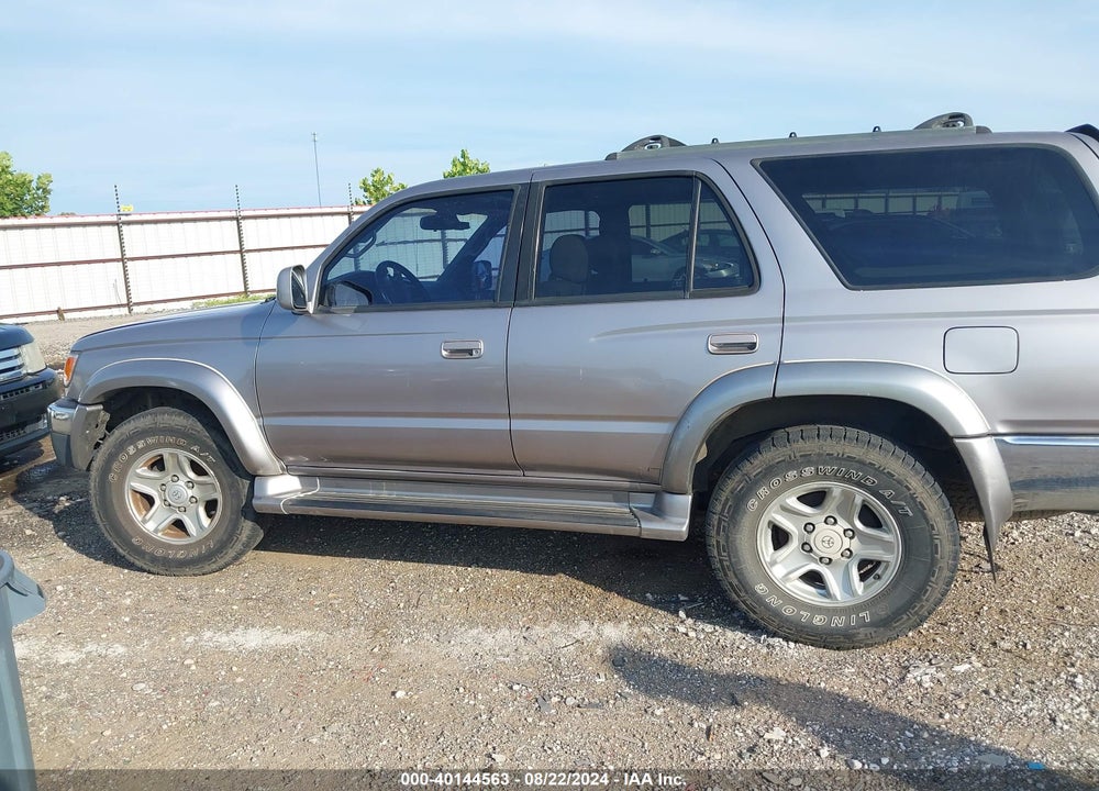 2001 TOYOTA 4RUNNER SR5 V6 VIN: JT3HN86R819045908