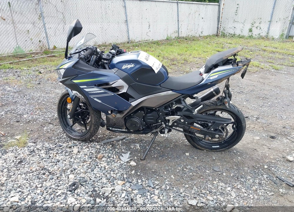 2022 KAWASAKI EX400 VIN: JKAEXKG1XNDAG8374