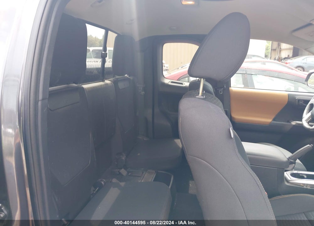 2018 TOYOTA TACOMA SR5 V6 VIN: 5TFRZ5CN4JX060227