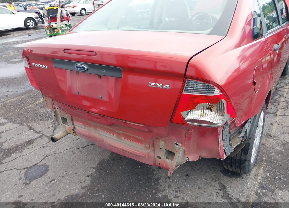 2005 FORD FOCUS ZX4 VIN: 1FAFP34N75W148850