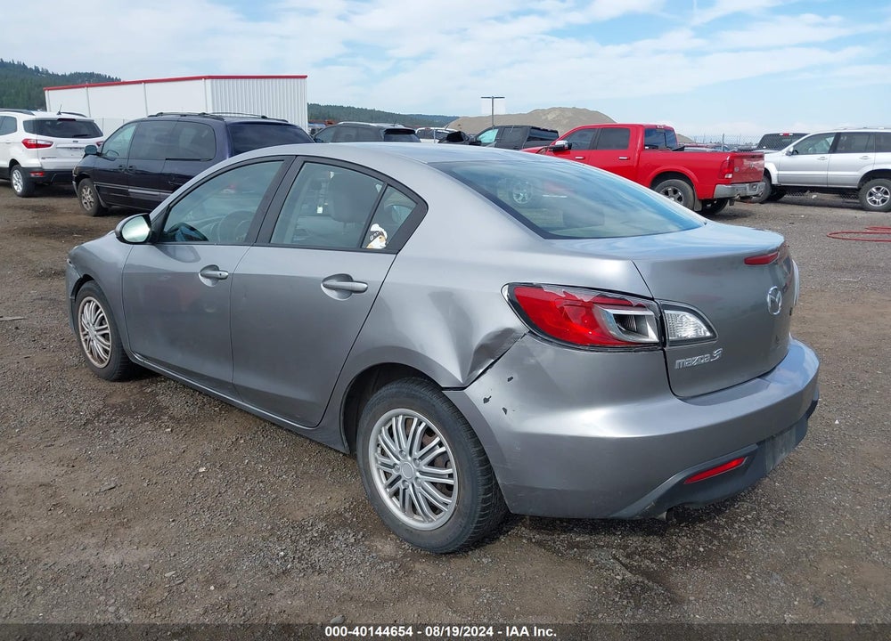 2011 MAZDA 3 I SPORT VIN: JM1BL1UG5B1495919