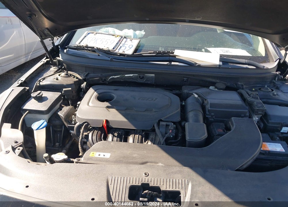 2015 HYUNDAI SONATA SE VIN: 5NPE24AF8FH166501