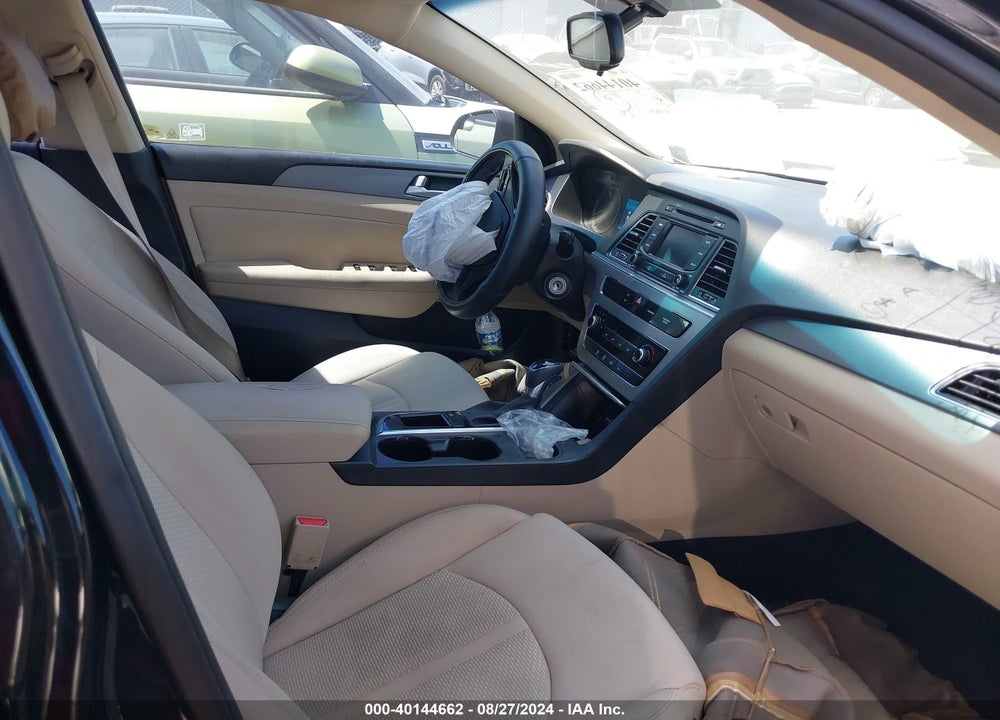2015 HYUNDAI SONATA SE VIN: 5NPE24AF8FH166501