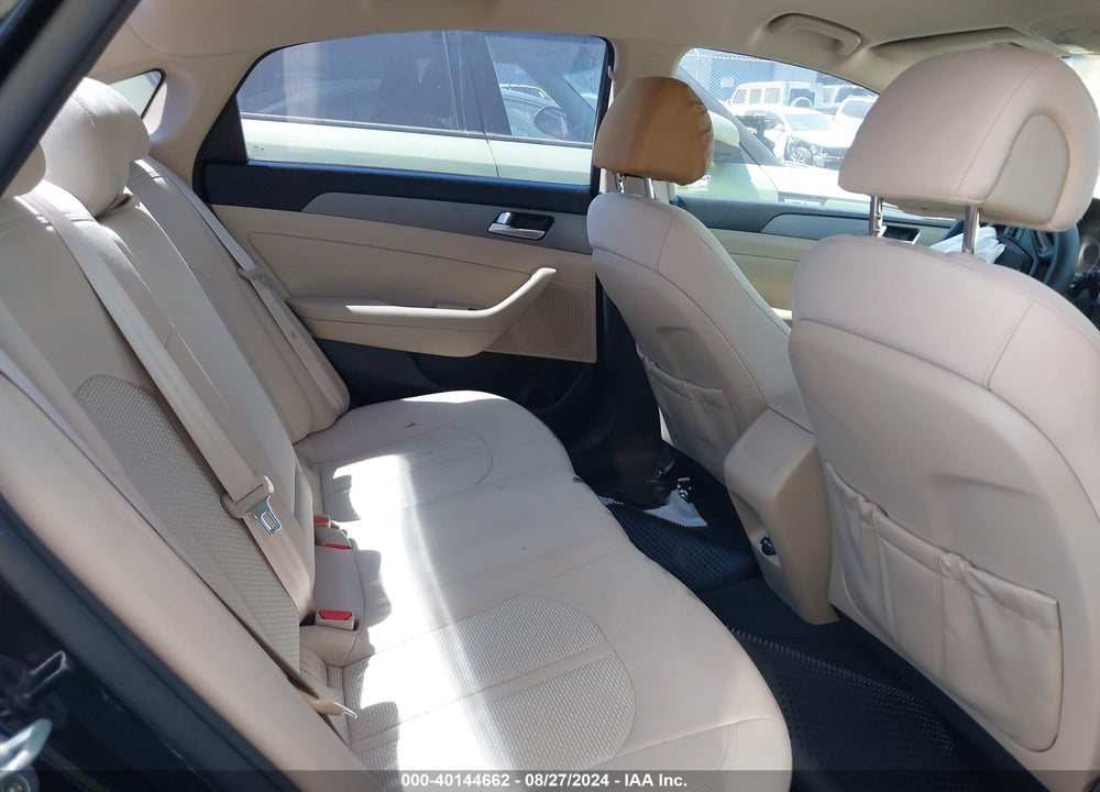 2015 HYUNDAI SONATA SE VIN: 5NPE24AF8FH166501