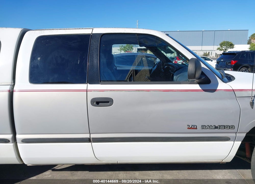 1998 DODGE RAM 1500 ST VIN: 3B7HC12Y4WG124831