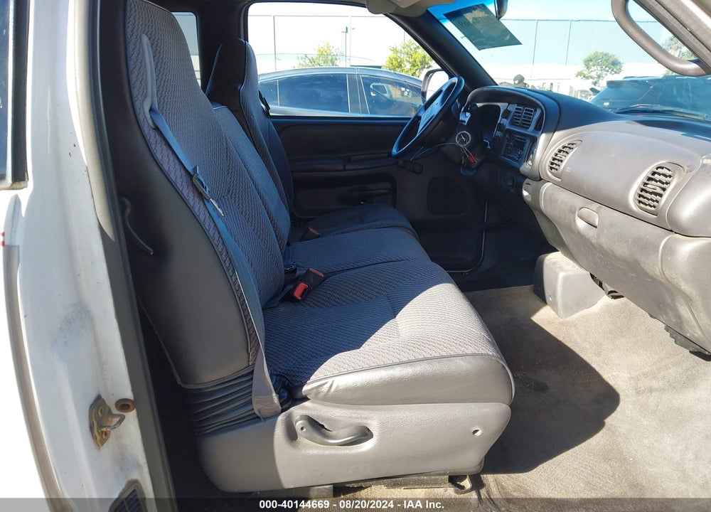 1998 DODGE RAM 1500 ST VIN: 3B7HC12Y4WG124831