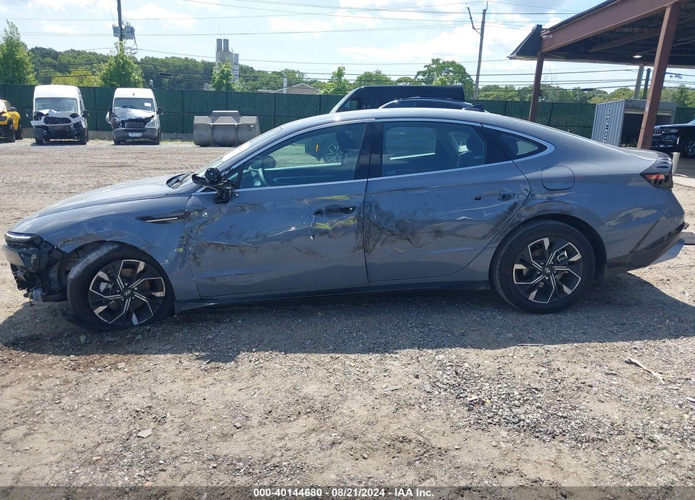 2024 HYUNDAI SONATA SEL VIN: KMHL64JAXRA396550