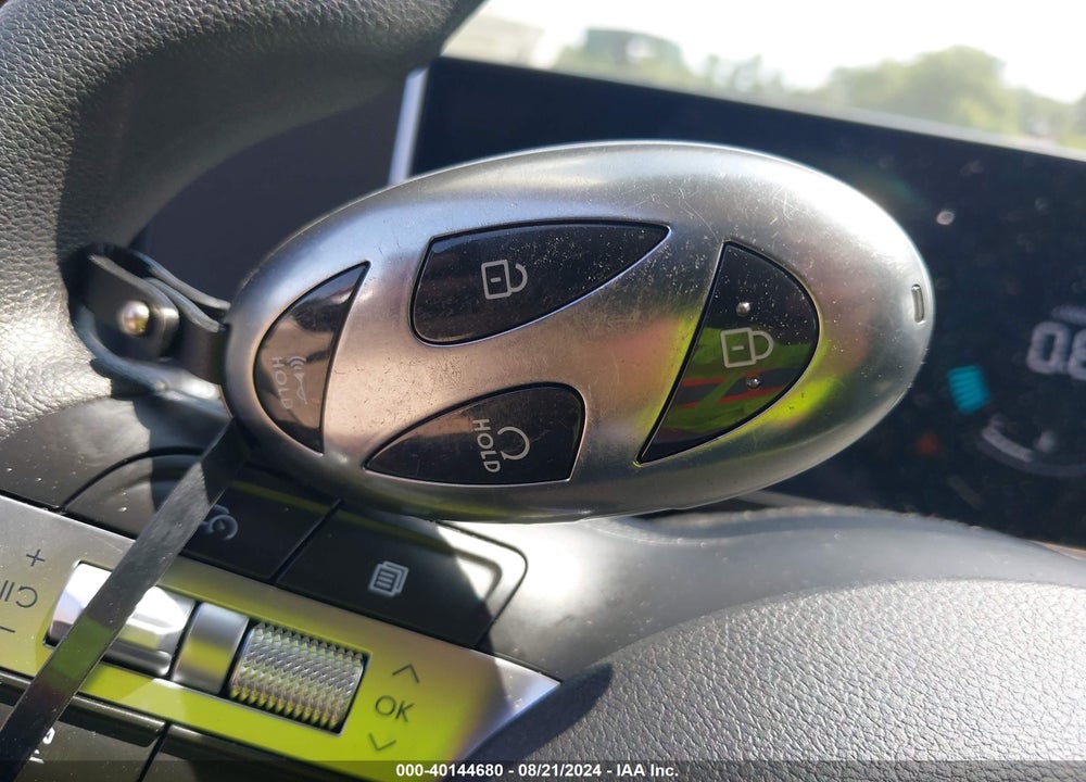 2024 HYUNDAI SONATA SEL VIN: KMHL64JAXRA396550