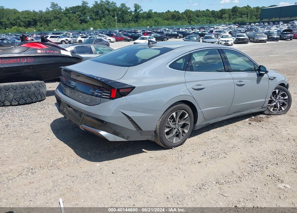 2024 HYUNDAI SONATA SEL VIN: KMHL64JAXRA396550