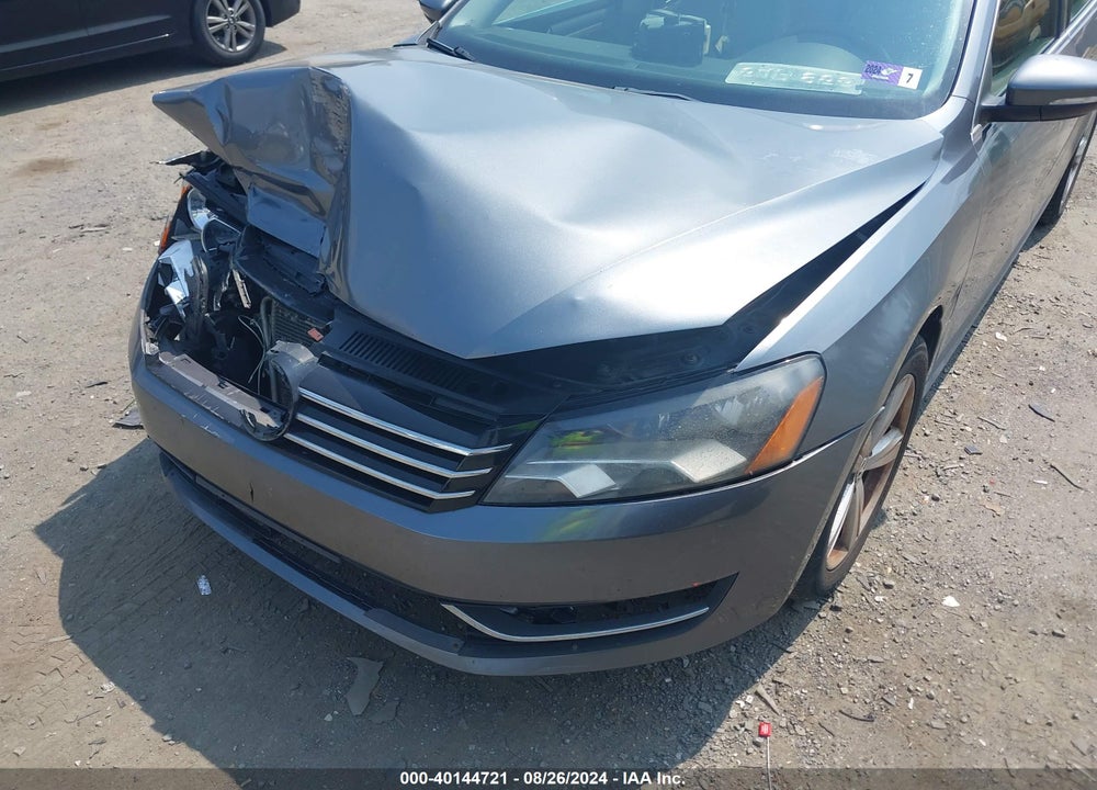 2012 VOLKSWAGEN PASSAT 2.5L SE VIN: 1VWBP7A32CC038433