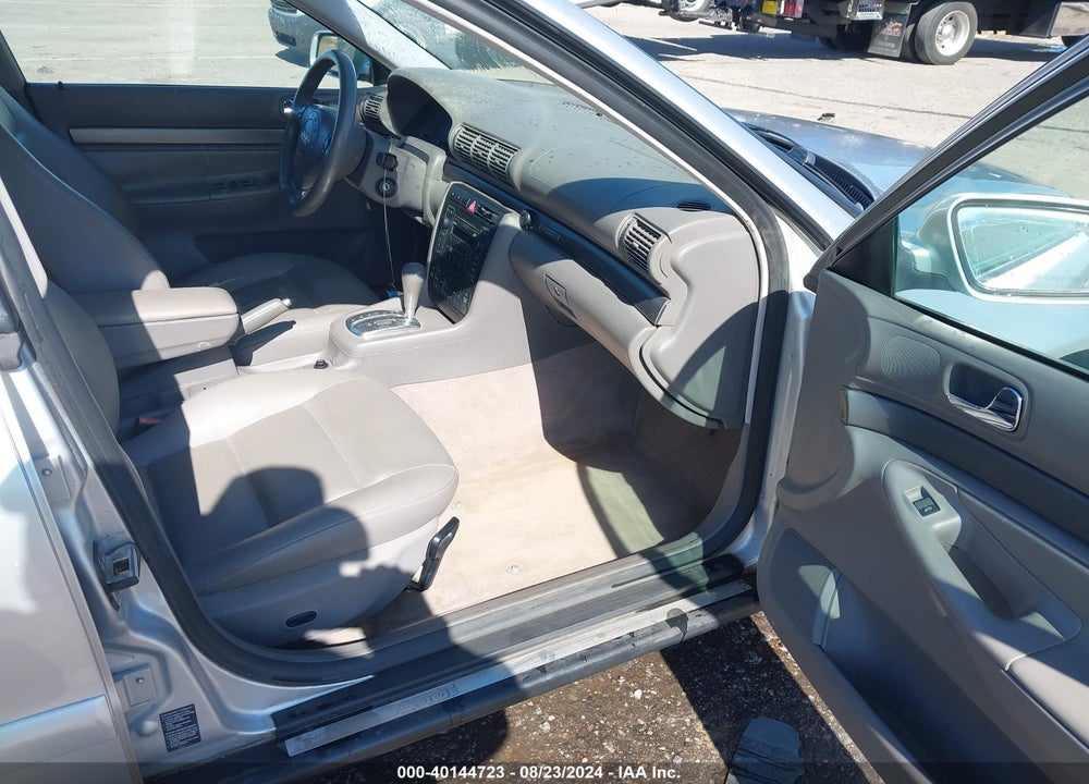 2001 AUDI A4 1.8 T VIN: WAUDC68DX1A083688