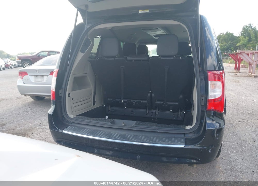 2012 CHRYSLER TOWN & COUNTRY TOURING-L VIN: 2C4RC1CG4CR175438