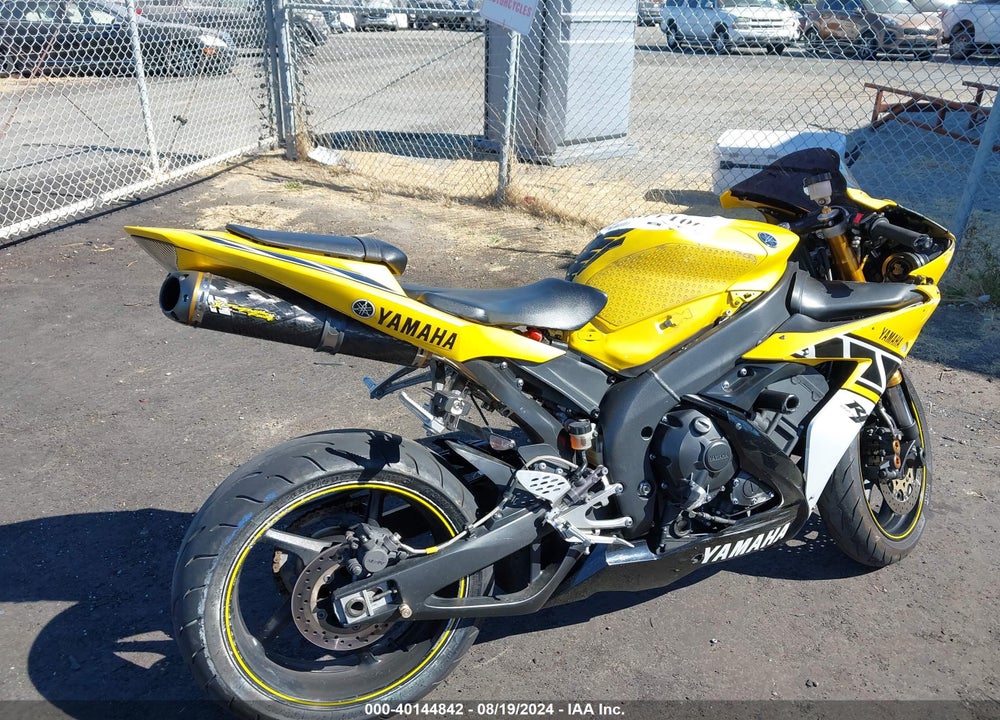 2006 YAMAHA YZFR1 C VIN: JYARN15Y06A001371