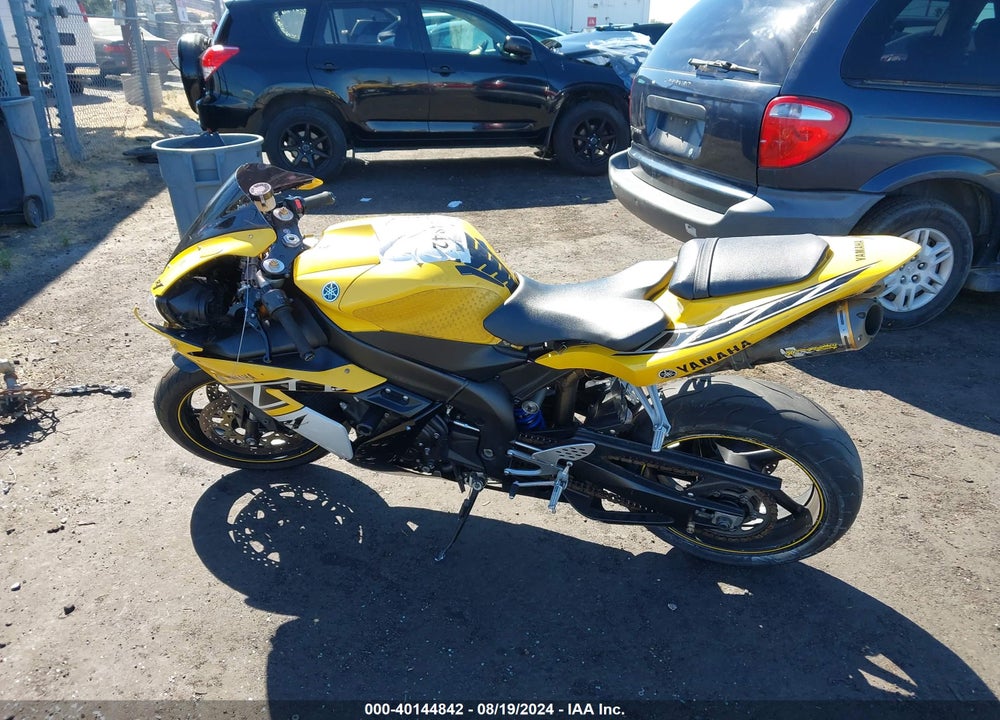 2006 YAMAHA YZFR1 C VIN: JYARN15Y06A001371