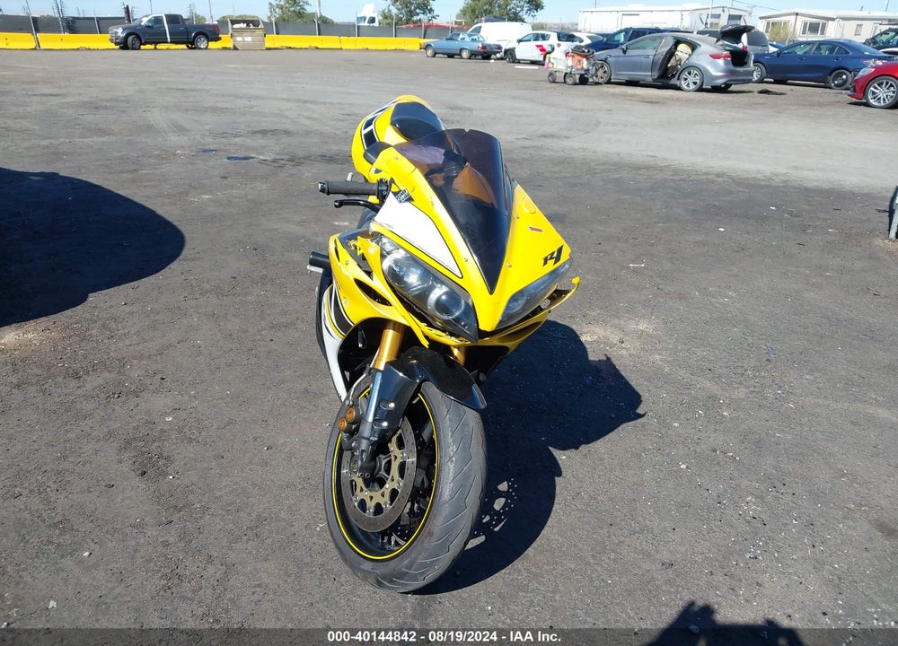 2006 YAMAHA YZFR1 C VIN: JYARN15Y06A001371