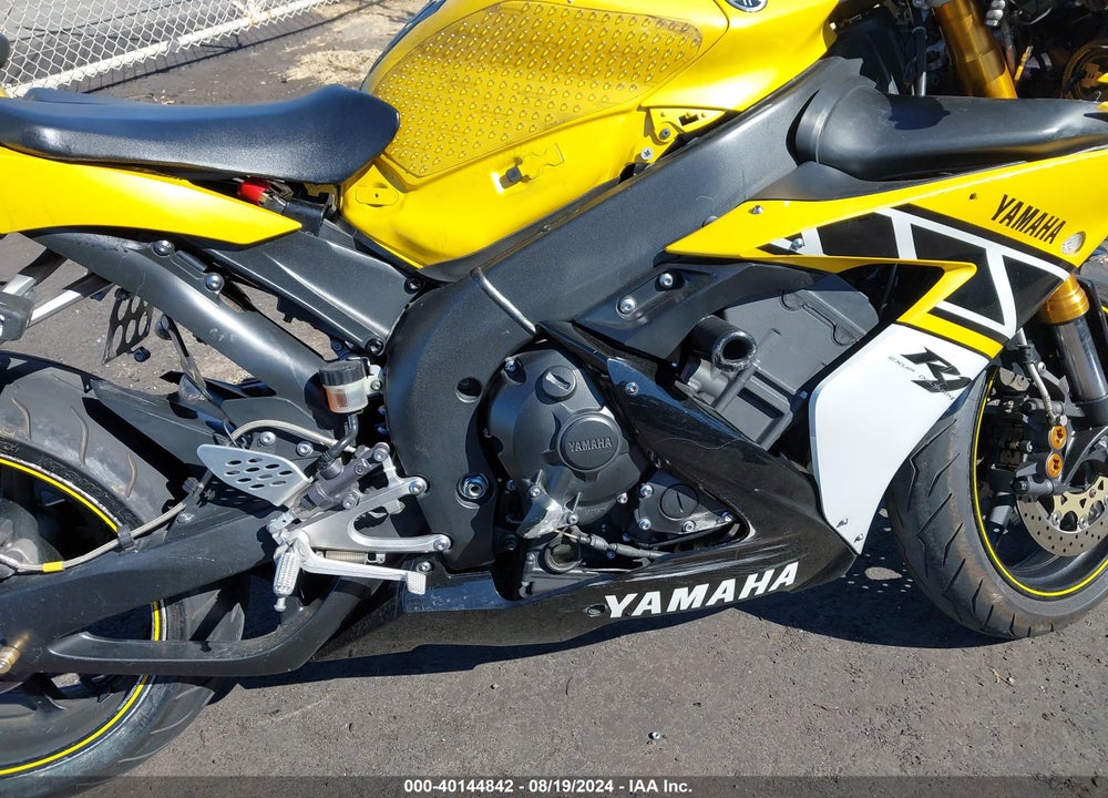 2006 YAMAHA YZFR1 C VIN: JYARN15Y06A001371
