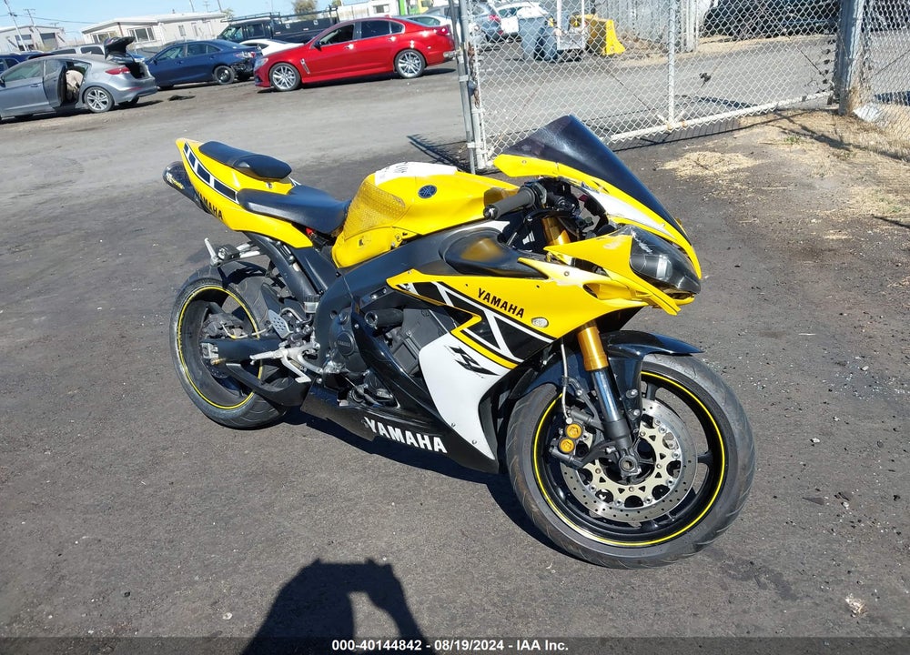 2006 YAMAHA YZFR1 C VIN: JYARN15Y06A001371