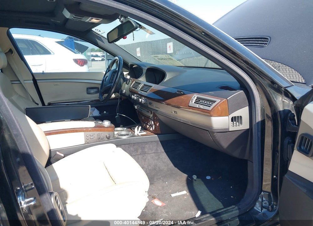 2006 BMW 750LI VIN: WBAHN83526DT25208