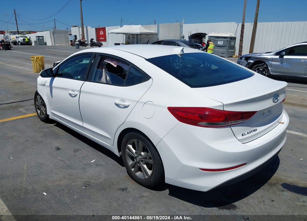 2018 HYUNDAI ELANTRA SEL VIN: 5NPD84LF2JH246795