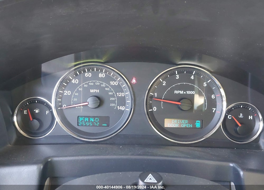 2006 JEEP COMMANDER VIN: 1J8HH58N56C340737