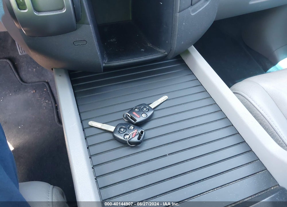 2012 HONDA PILOT EX-L VIN: 5FNYF3H58CB033787