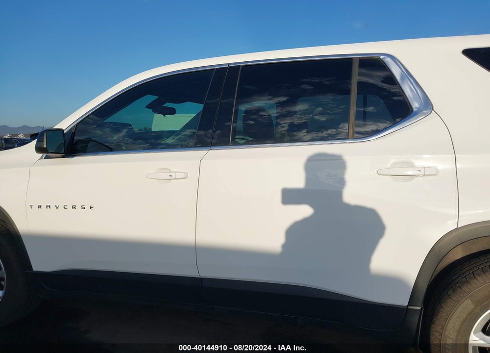 2021 CHEVROLET TRAVERSE FWD LS VIN: 1GNERFKW0MJ128374