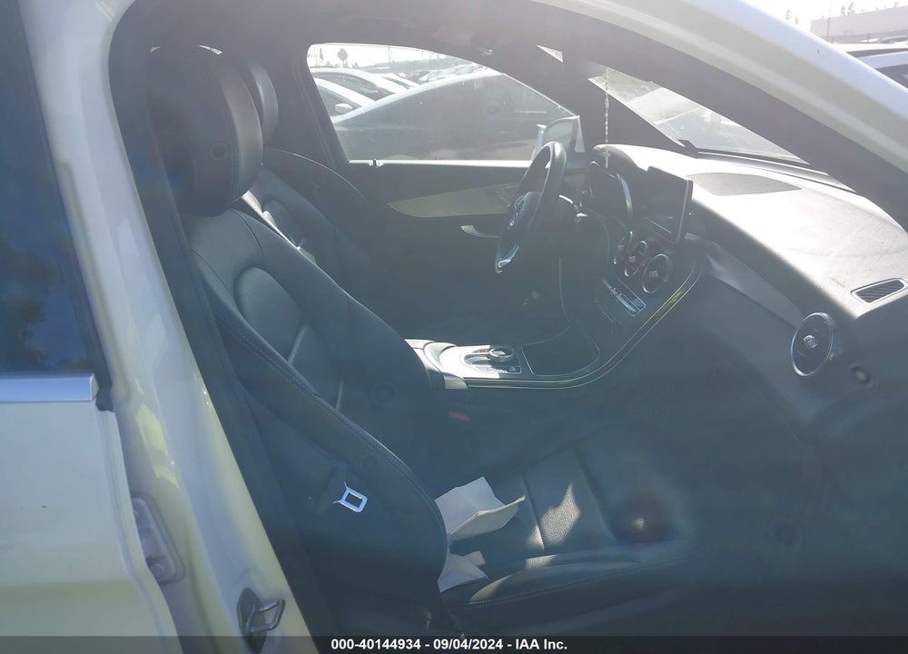 2019 MERCEDES-BENZ GLC 300 VIN: WDC0G4JB1KF481146