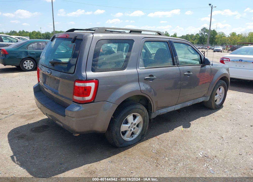 2009 FORD ESCAPE XLS/XLS MANUAL VIN: 1FMCU027X9KB10031