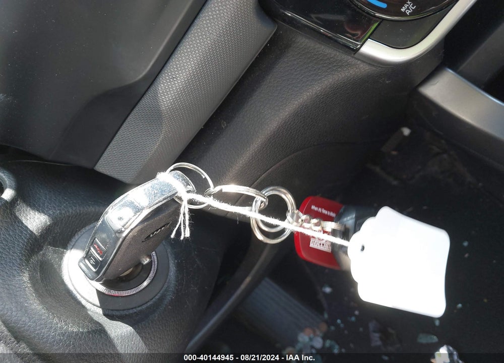 2021 KIA SELTOS LX VIN: KNDEPCAA8M7182554