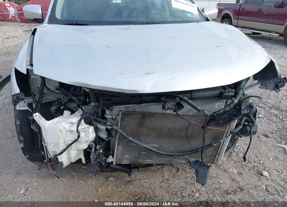 2017 NISSAN ROGUE S VIN: JN8AT2MV4HW256801