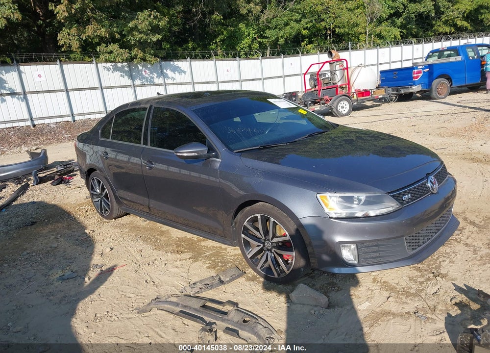 2013 VOLKSWAGEN JETTA GLI AUTOBAHN VIN: 3VW467AJ7DM215200