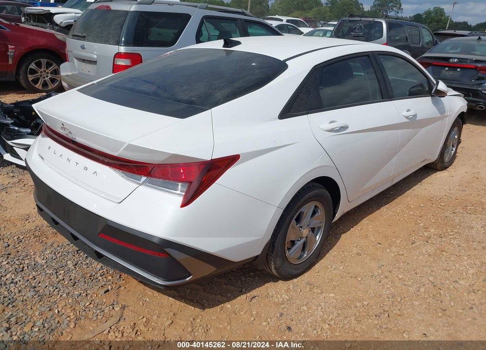 2024 HYUNDAI ELANTRA SE VIN: KMHLL4DG7RU799148