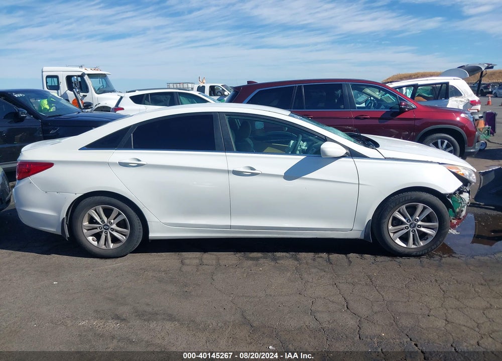 2013 HYUNDAI SONATA GLS VIN: 5NPEB4AC9DH636540